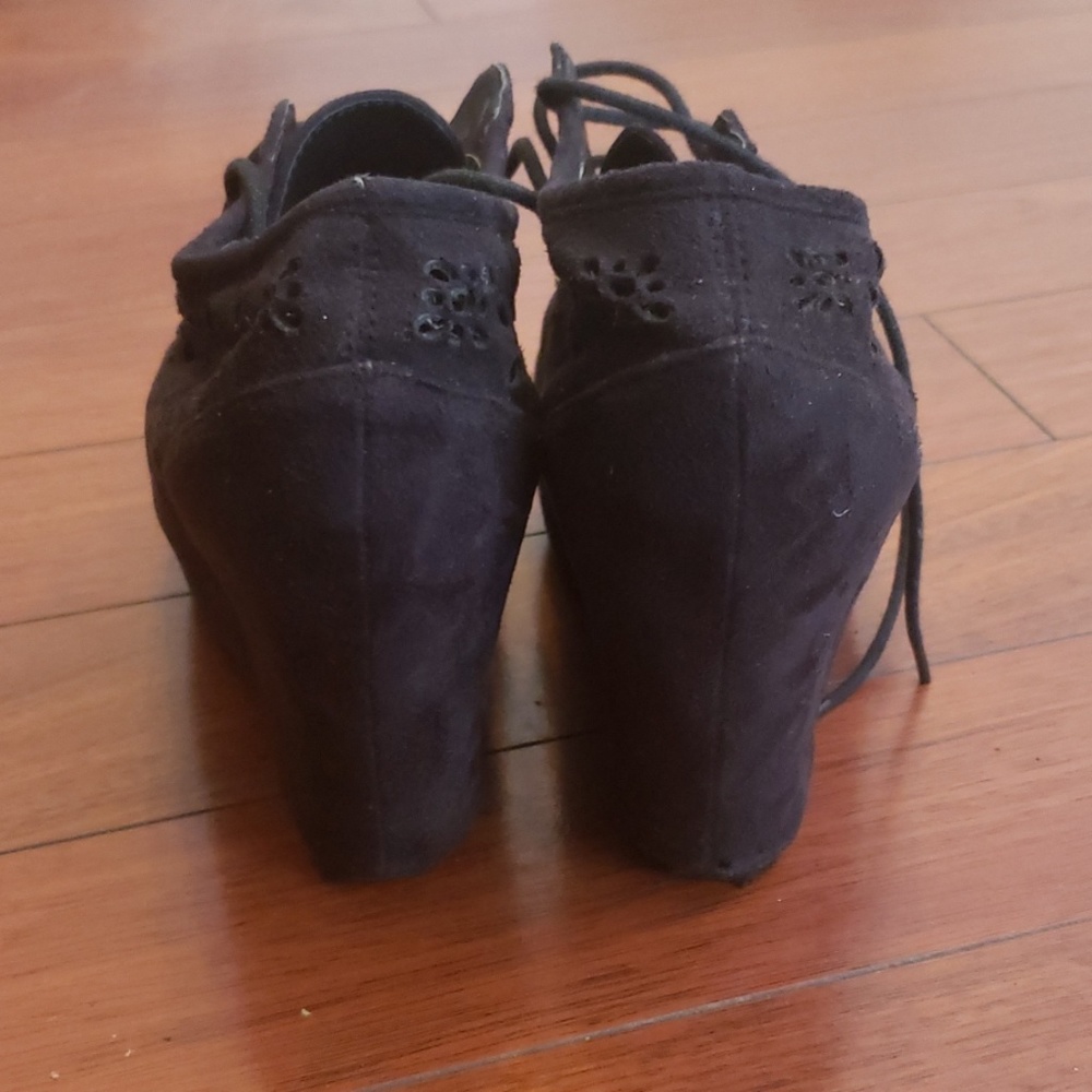 Booties - Picture 3 of 5